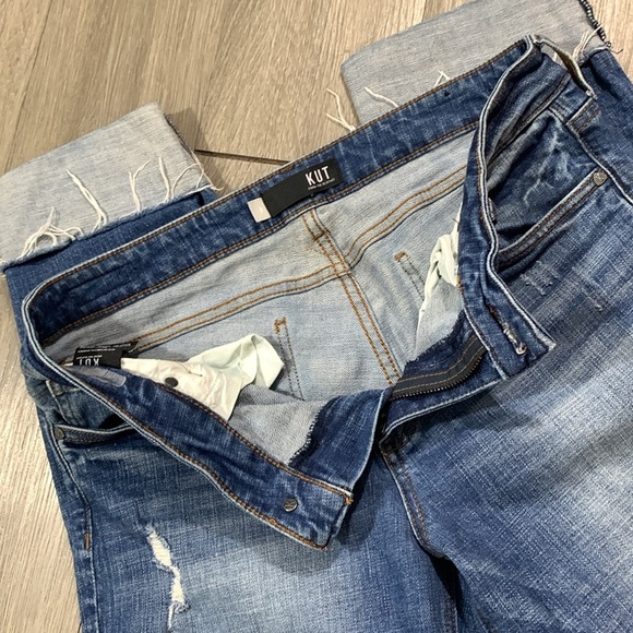 Kut from the Kloth Distressed Straight Leg Cuffed Crops Stretch Jeans size 8 - Picture 13 of 15